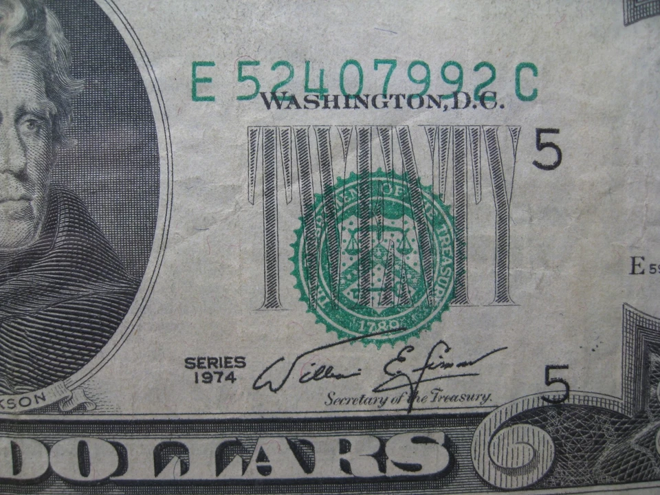 ERROR Note: 1974  $20 TWENTY DOLLAR FRN Note. Third Shift Misaligned. No holes - Image 1 of 4