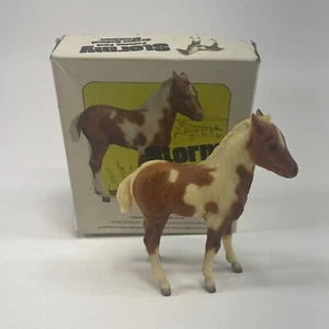 Cavallo Breyer n. 19 Puledro famoso tempestoso animale (1977) (dipinto a mano) - Foto 1 di 3