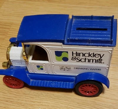 Ertl Hinckley  & Schmitt 1913 Ford Model T 1:25 Die Cast Bank  - Image 1 of 4