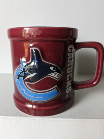 Canucks Official NHL Mug 3D Cover