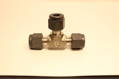 1/4" Tube 316ss Tee Fitting Union Tylok SS-S-STTT-4 - Image 1 of 2