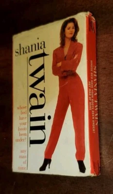Lot Of 2 Shania Twain Cassette Singles "Whose Boots.." "Let Gets Me Every Time" Foto 1 de 4