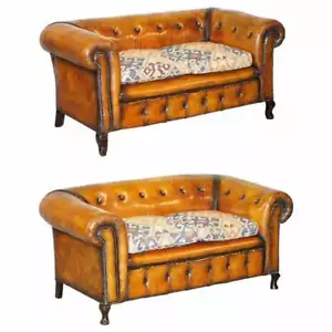PAIR OF RESTORED VICTORIAN GENTLEMAN CLUB CHESTERFIELD LEATHER SOFAS KILIM SEATS - Picture 1 of 12