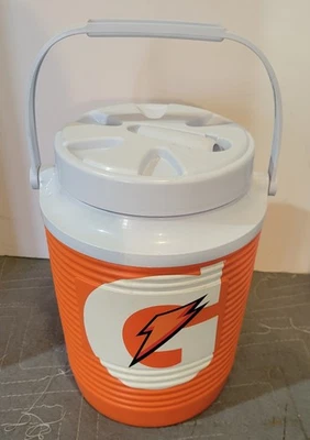 GATORADE Personal 1 Galón Jarra de Agua Enfriador 156A Hecho en EE. UU. por Rubbermaid  Foto 1 de 4
