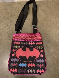 Batman Girls Crossbody Passport Bag Purse  NWT Pink/Black/Purple Handbag EUC - Picture 1 of 5