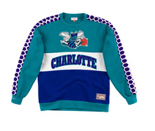 sudadera hornets
