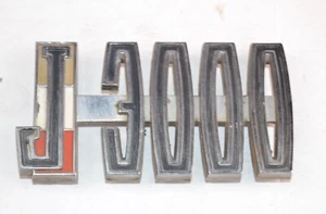 JEEP GLADIATOR J-3000 PICKUP FENDER EMBLEM RH or LH VTG 968863 - Bild 1 von 6