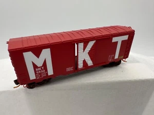 Missouri Kansas Texas, 40' Standard Box Car,Single Door, Full Ladders - Picture 1 of 2