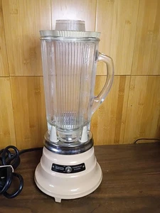 Batidora de alimentos WARING COMMERCIAL, 40 OZ, 1 velocidad 6FVF8 de colección funciona bien  - Imagen 1 de 5