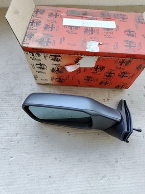 SPECCHIO RETROVISORE ESTERNO SX ORIGINALE ALFA ROMEO 75 COD. 60530892 - Immagine 1 di 4