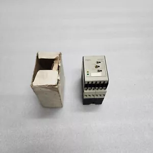 ENTRELEC SCHIELE ESN VOLTAGE MONITORING RELAY 2.450.211.02 220-240V 245021102 - Picture 1 of 7