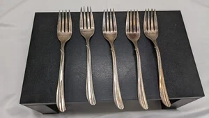 Vintage Old Company Plate Radiance Pattern 5 Dinner Forks 1958 - Picture 1 of 4