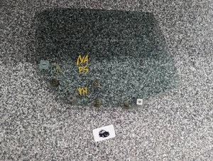 Mazda Miata 90-97 OEM Passenger Right Door Window Glass OEM - Picture 1 of 10