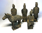 5 répliques de poterie chinoise guerriers en terre cuite et figurines de cheval