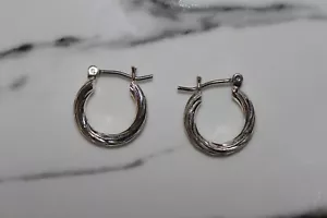 NWOT Anthropologie Twisted Rope Detailed Engraved Hoop Earrings Silver Tiny 5/8” - Picture 1 of 6
