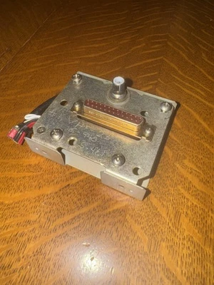 Adaptador VHF - 251 COM Foto 1 de 3