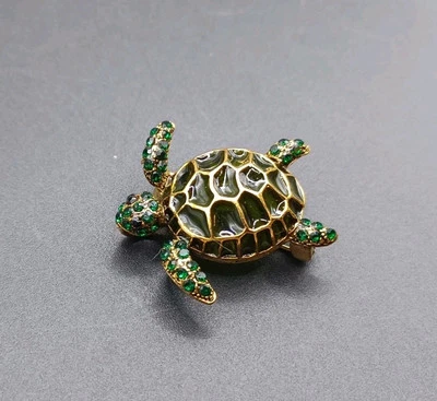 New Betsey Johnson Rhinestone Enamel Green Turtle Pin Brooch - Image 1 of 4
