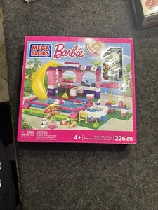 Neu Versiegelt Barbie Mega Blöcke Pool Set Neu - Bild 1 von 2