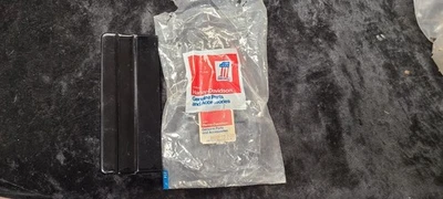 Tapa de batería negra nueva AMF Harley Davidson vintage para batería 66367-73 Foto 1 de 3