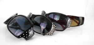 LOT OF 4 Fashion Style WOMEN'S Sunglasses - Picture 1 of 6