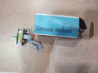 NOS OEM GM CHEVY Heater Switch 69 Camaro 70 71 72 73 74 75 NOVA PONTIAC Ventura - Image 1 of 4