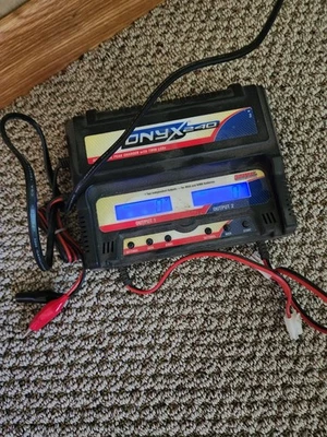 Duratrax Onyx 245 AC DC Dual LiPo Battery RC Charger w Balancing & Outputs - Image 1 of 4