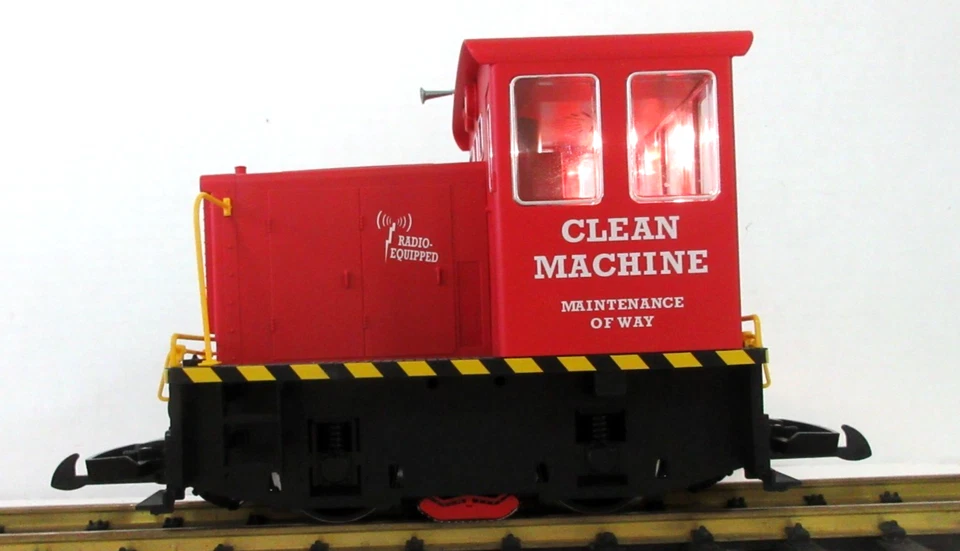 Piko 38506  Clean Machine R/C GE 25-Ton Track Cleaning Locomotive Bats. Included - Image 1 of 4