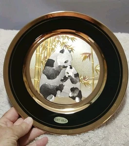 THE ART OF CHOKIN Dynasty Gallery Collector's Plate Panda and Baby Gold Rim - Picture 1 of 8