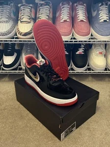 Nike Air Force 1 "Houston" DZ5427-001 Rot Schwarz Sneaker • Größe 11 *NEU* - Bild 1 von 18