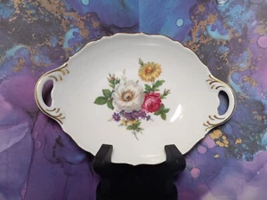 Bandeja de plato dorada floral blanca vintage KAISER AK W Alemania rara flor de primavera - Imagen 1 de 24