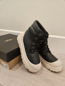 NEU UGG Größe 10 HERREN NEUMEL HOCHWETTER HYBRID LTR SCHWARZ BIRKE LEDER STIEFEL - Bild 1 von 8