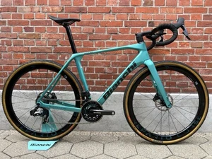 Bianchi Impulso RC Disc Full Carbon / SRAM Force AXS / Size M / 2025! Good co... - Picture 1 of 16