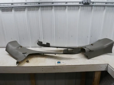 GMC Chevy Yukon XL Suburban Tahoe C 2000-2006 par de molduras de pilar gris claro Foto 1 de 4