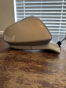 2015-2019 Lincoln MKC Right Side View Mirror w/Blind Spot In Gold OEM.U - Picture 1 of 8