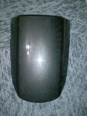 Cubierta de asiento trasero solo Suzuki GSXR600 2000-2003 #45551-35F0  Foto 1 de 4