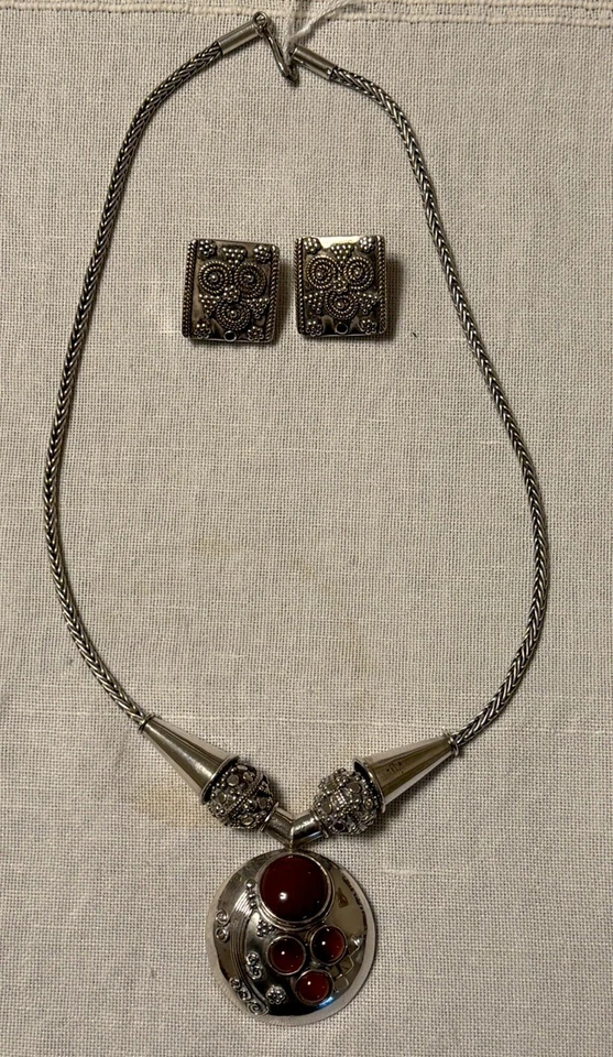 Conjunto de brincos de prata com colar de pedra âmbar com clipe - Imagem 1 de 1