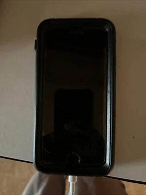 Apple iPhone SE — 64 ГБ — космический серый (разблокированный) A1723 (CDMA + GSM) - Изображение 1 из 2