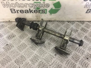 SUZUKI RF600 RF 600 REAR WHEEL SPINDLE YEAR 1996 (STOCK 679) - Imagen 1 de 3