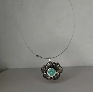 Collar floral diseño artista - Imagen 1 de 3