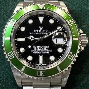 ROLEX SUBMARINER 16610LV ANNIV "FLAT 4" GREEN BEZEL/BLACK DIAL-UNPOLISHED -Y SER - Picture 1 of 12
