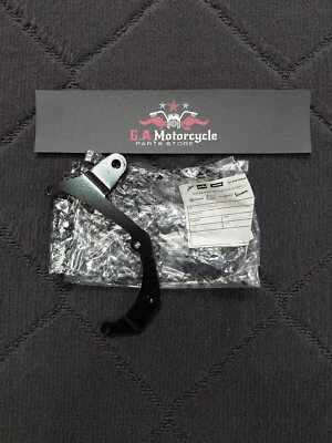 949560 Mudguard Support - Gilera Runner 200 VXR/ST ZAPM46200 ZAPM46400 ZAPM46401 - Image 1 of 4