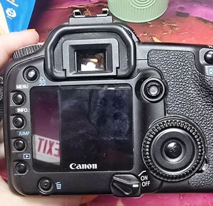 Cannon Camera And Bag - Picture 1 of 6