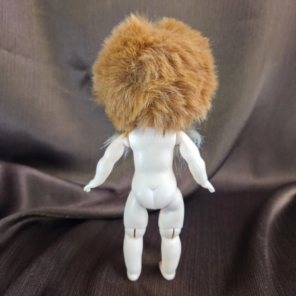 Lindo muñeco artístico Furby de cuerpo extraño maldito personalizado figura articulada raro espeluznante Foto 1 de 4