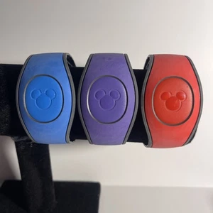 2024 Disney Parks Magic Band Plus + Solid Color Purple Blue Red Used Bracelet - Picture 1 of 5