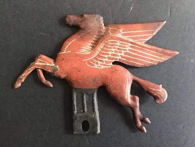 Tapa de matrícula Pegasus de metal de gasoil Mobil original de colección Foto 1 de 3