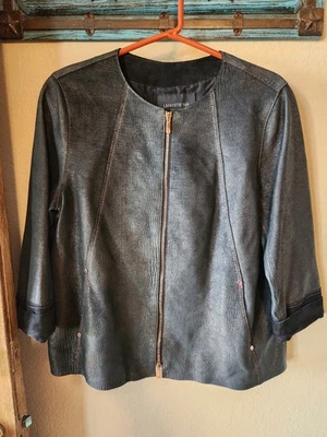 Jaqueta de couro Lafayette 148 New York preta com especificações de cobre zíper frontal - tamanho médio - Imagem 1 de 4