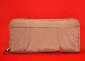 Travelon Wallet Beige Zip Around Card Cash Coin Organizer Clutch - Picture 1 of 6