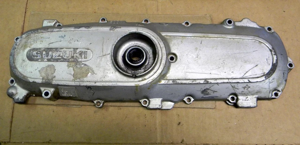 CUBIERTA DE ACCIONAMIENTO EXTERIOR SUZUKI FA50 SIN GRIETAS NI ROTURAS Foto 1 de 1