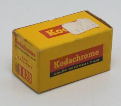 Rollo de película sellado Kodak Kodachrome 828 K 828 1961 exp. Fecha K828 Foto 1 de 4