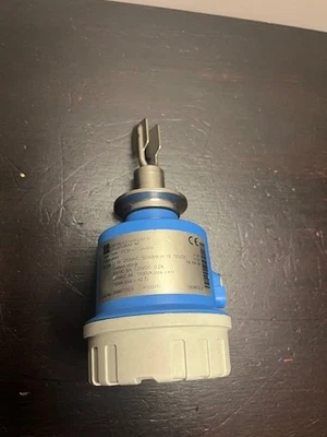 Interruptor de punto de nivel vibratorio Endress + Hauser FTL50-ATC2AA4E4A Liquiphant M NUEVO Foto 1 de 4